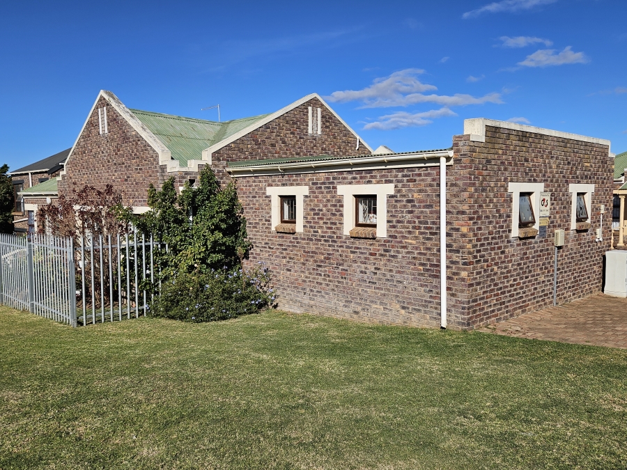 3 Bedroom Property for Sale in C Place Eastern Cape